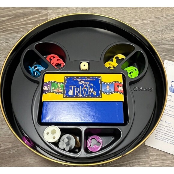 Wonderful World of Disney Trivia Board Game Mickey Mouse Vintage 90 Tin COMPLETE - Picture 6 of 8